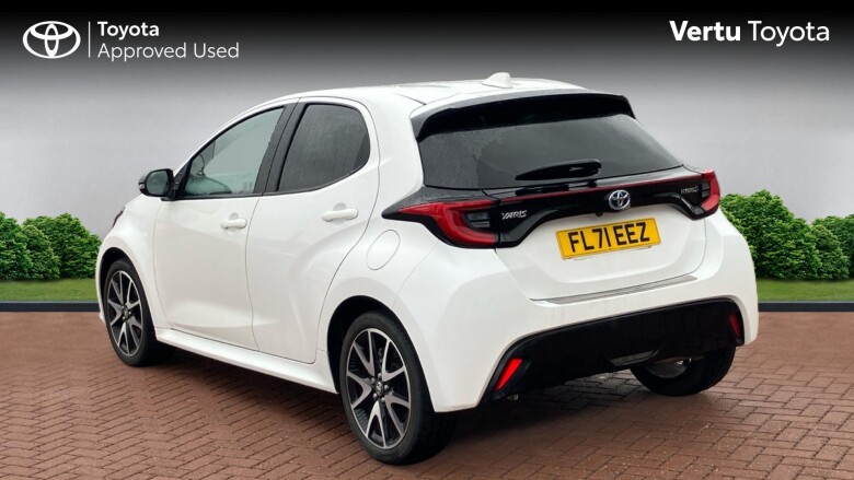 Toyota Yaris 1.5 Hybrid Dynamic 5dr CVT Hybrid Hatchback